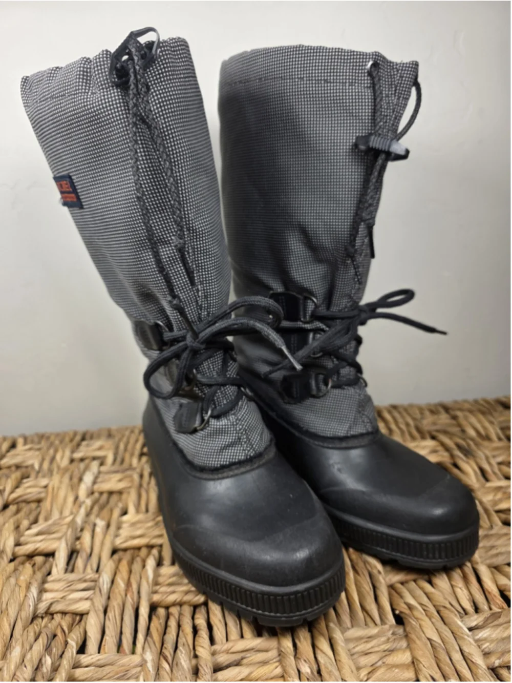 Vintage Sorel Kaufman Canada Women 8 Snow Boots Black Gray Made in Canada Winter
